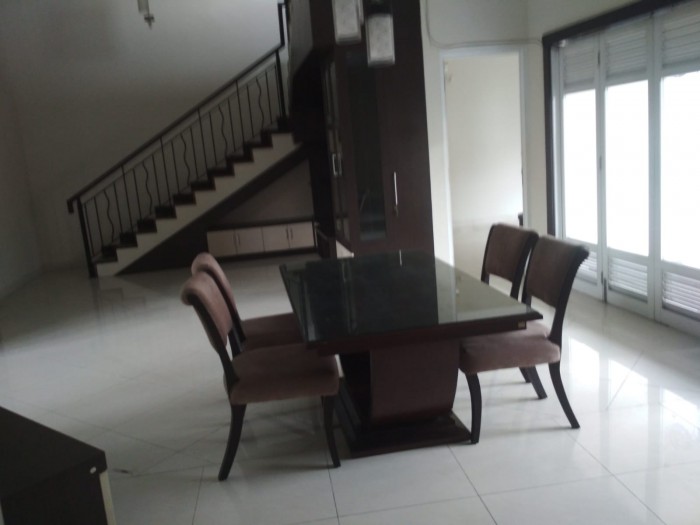 Rumah disewakan di Meadow Green Lippo Cikarang